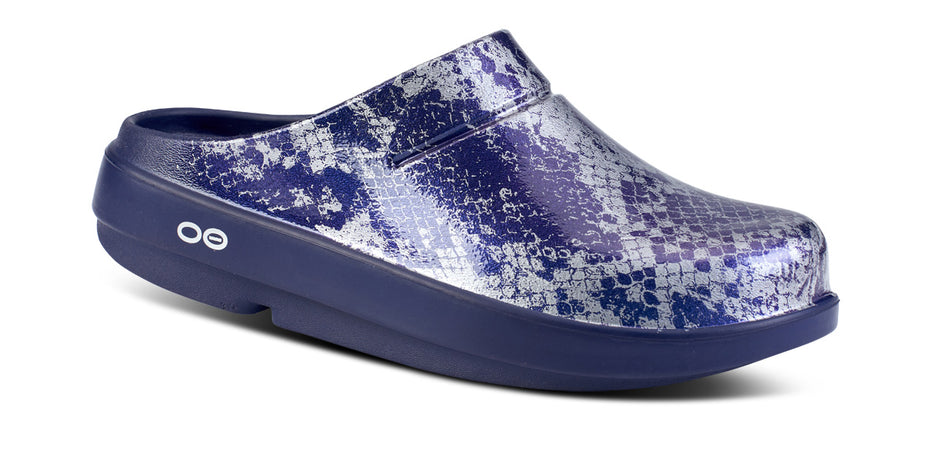 ★OOFOS★ OOCLOOG MIDNIGHT Clog Midnight Tropics 5002996050 Women's OOcloog Black Clog – OOFOS