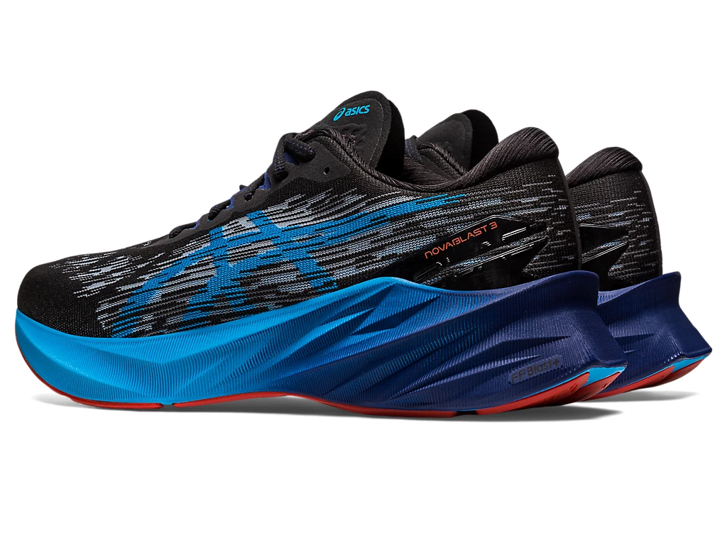 asics　ランニングシューズ　NOVABLAST 3 スタンダード Asics Men's Novablast 3 Black/Island Blue