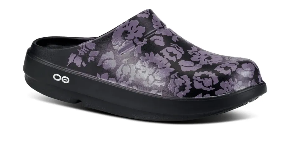 OOFOS × soloist OOCLOG LIMITED Women's OOcloog Black Clog – OOFOS